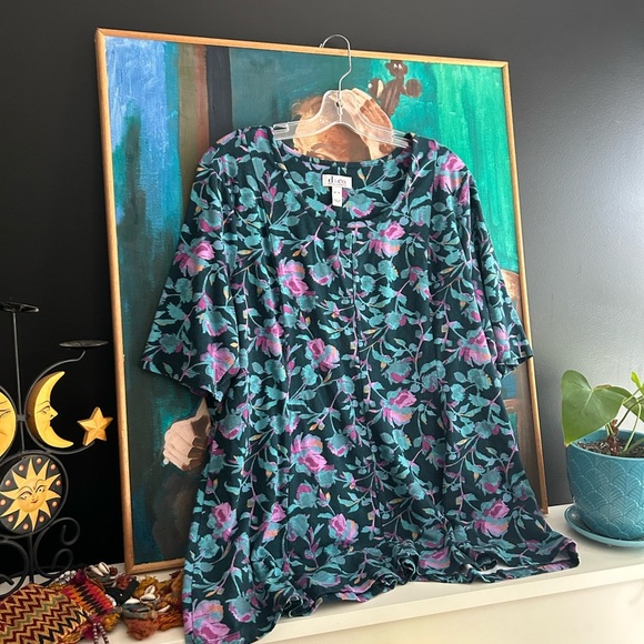 D&Co Teal and Purple Floral Top XL - Picture 4 of 16